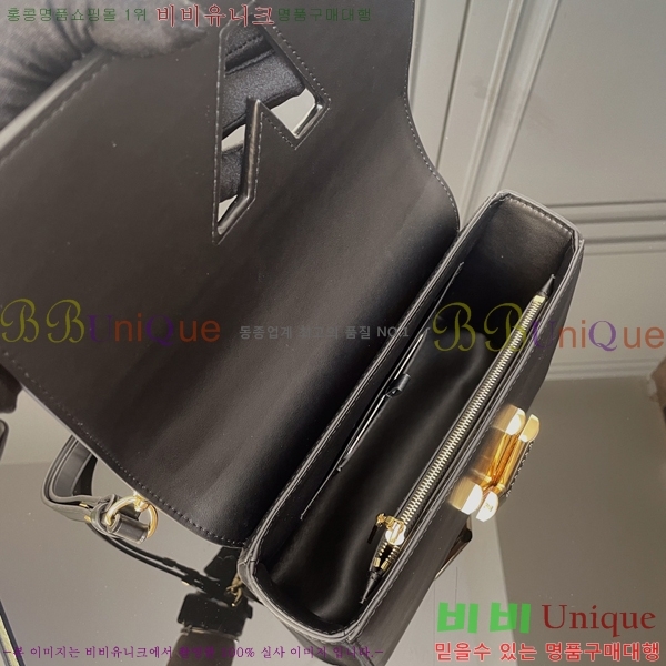 #̺ ƮƮ M21031-702