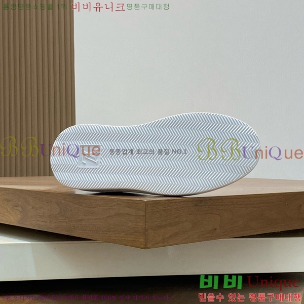 ���� ���̺��� ����Ŀ�� 42LV501502-2