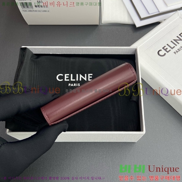 # Ʈ ÷ ī 10I583-107