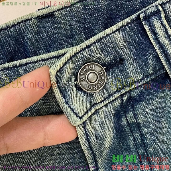   û 10558043