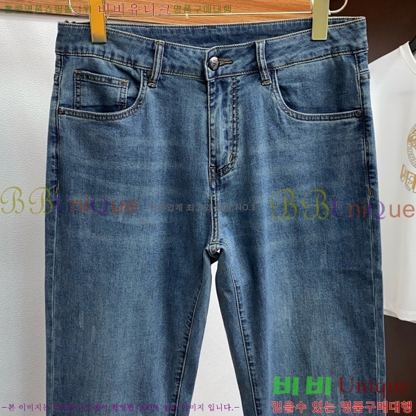   û PR7899360
