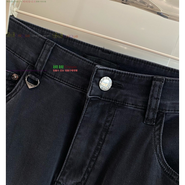   û PR7899359-2