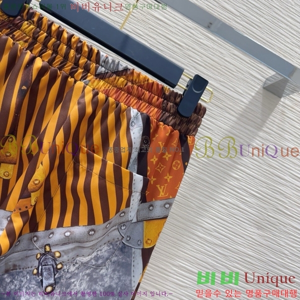  ̺  L1V412309-4