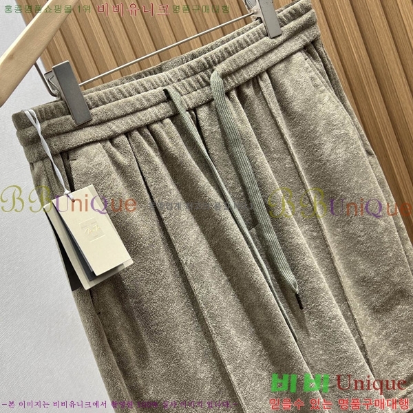   ݹ TF2528636-1