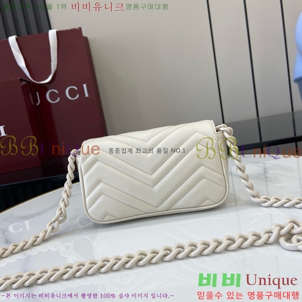 # GG Ʈ Ʈ  699757-102