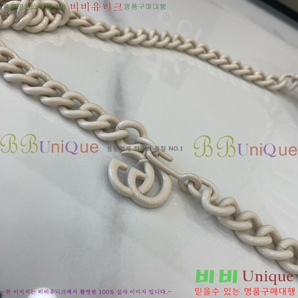 # GG Ʈ Ʈ  699757-102
