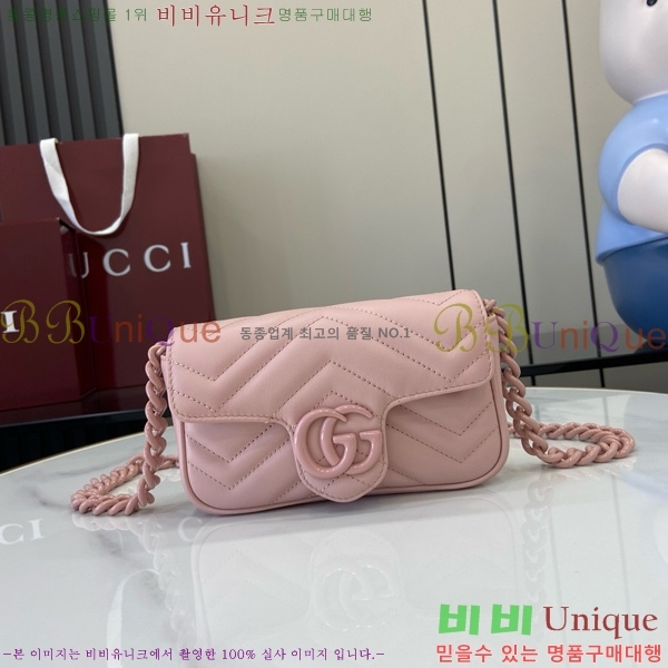 # GG Ʈ Ʈ  699757-103