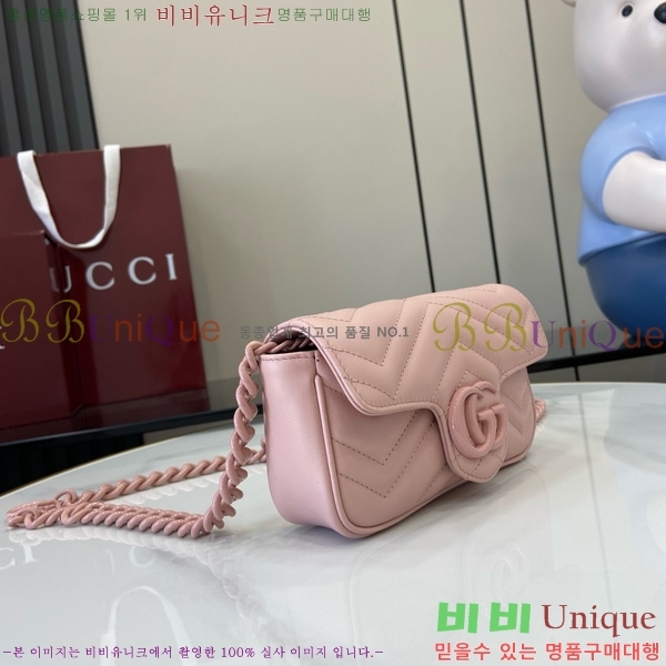 # GG Ʈ Ʈ  699757-103