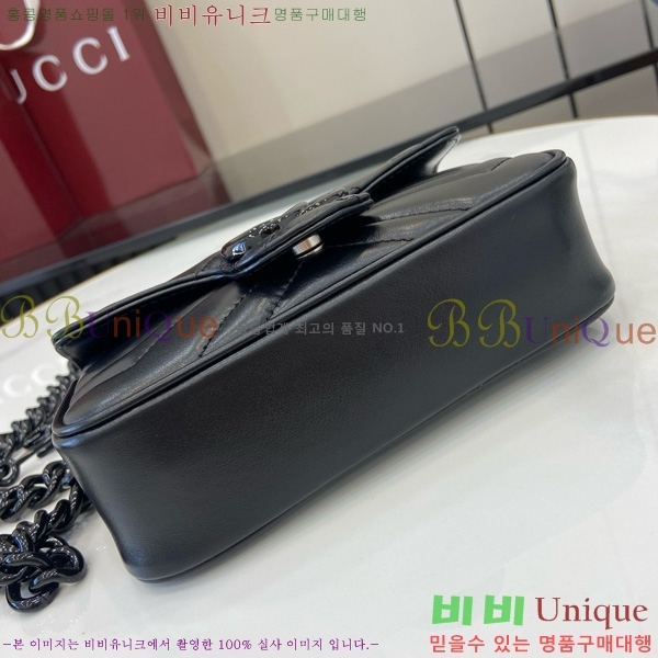 # GG Ʈ Ʈ  699757-104