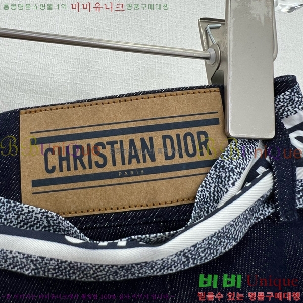   Ʈ DO251222-9