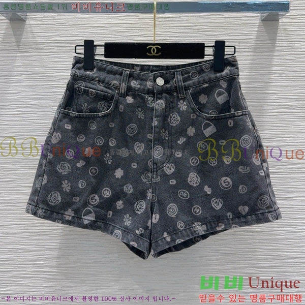  *   21CA25621-4