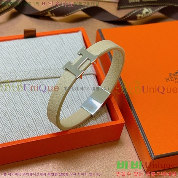޽  H959563-1