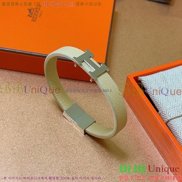 ޽  H959563-1