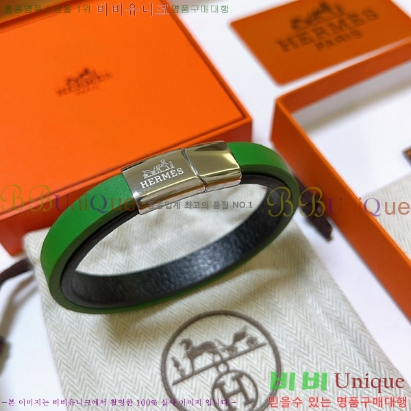 ޽  H959561
