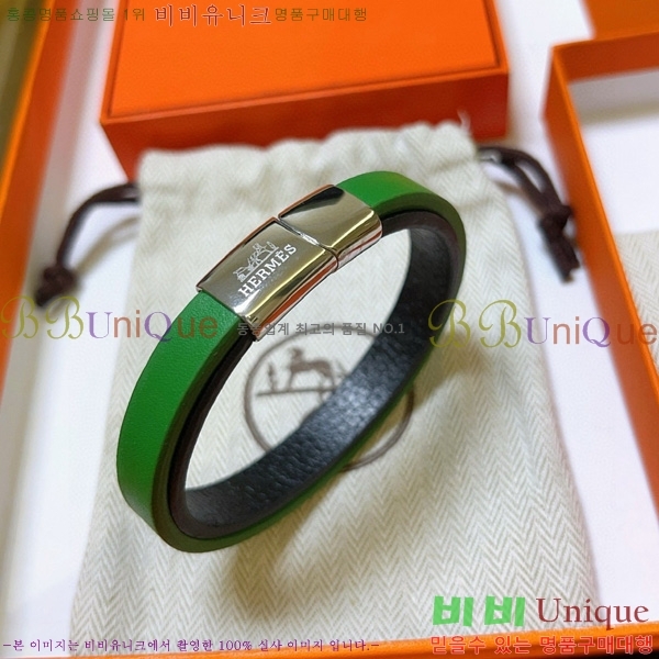޽  H959561