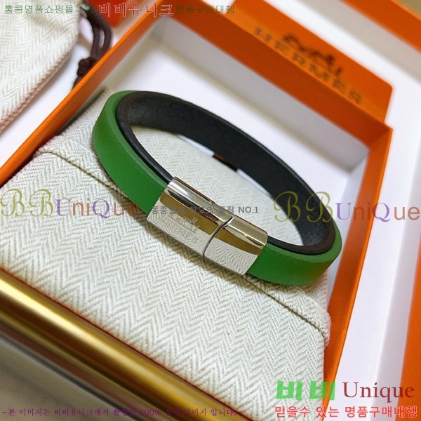 ޽  H959561