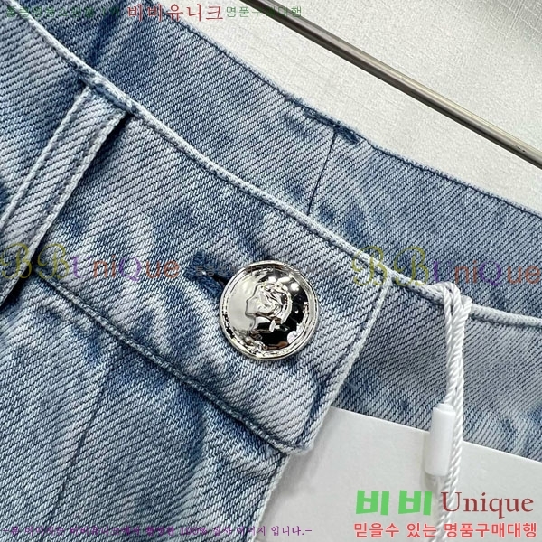  *   CH11188560-8