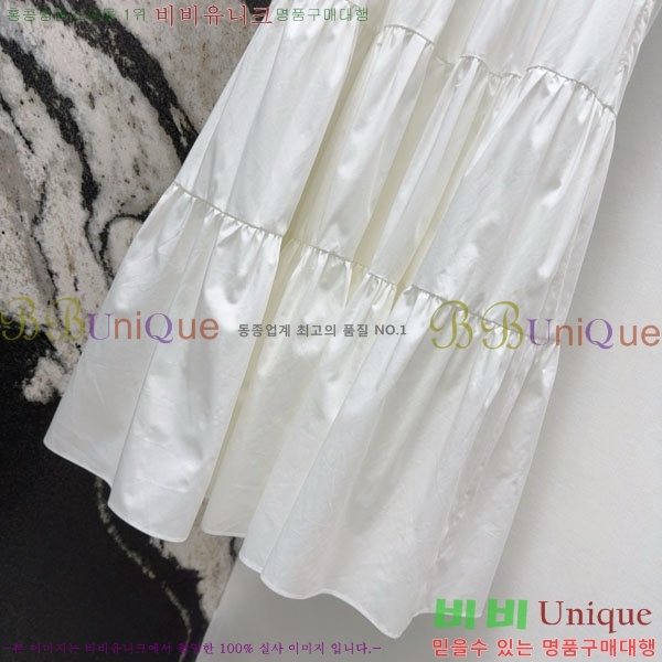   ǽ M4X157122-1