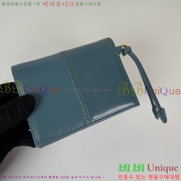 # ī̽  1M0204-204