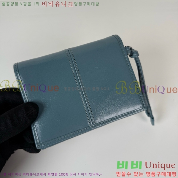 # ī̽  1M0204-203