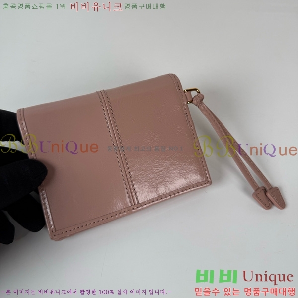 # ī̽  1M0204-201