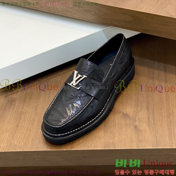 ̺  L7161624-4