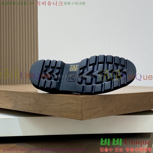  ̺  L7161624-2
