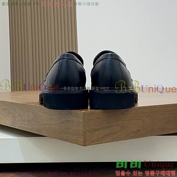  ̺  L7161624-3
