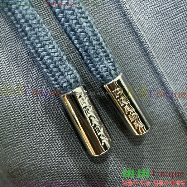    P9175072-2