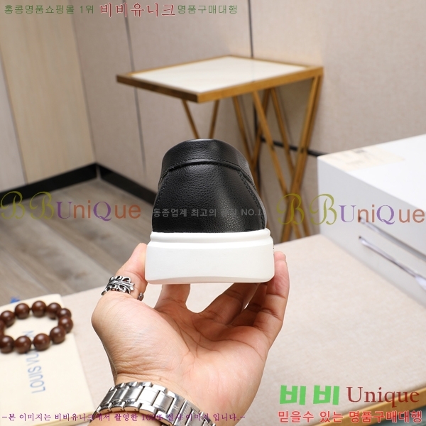  ̺  L7161625-2