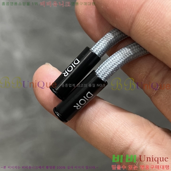    D4236355-2