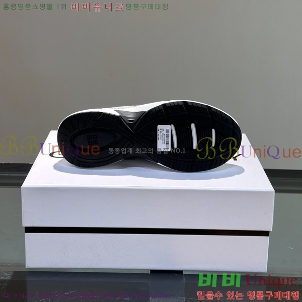   Ŀ T65507117-4