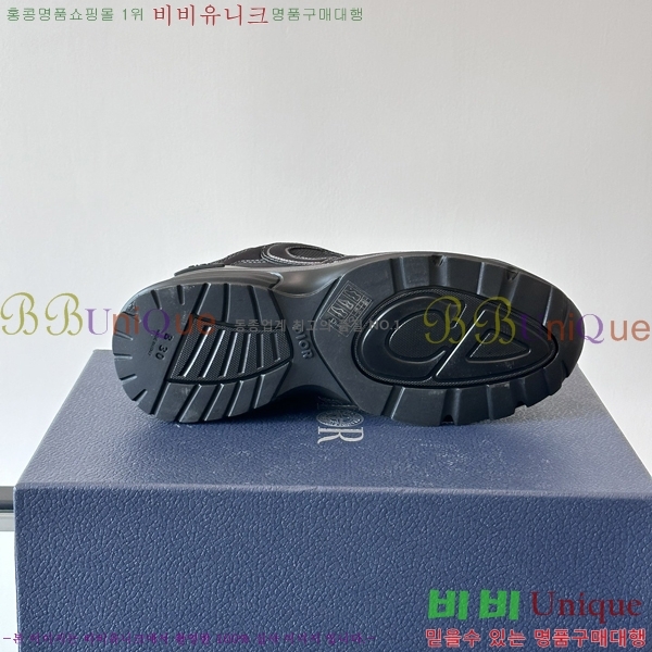   Ŀ DR974928-2