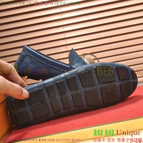  ̺  L7161628-25