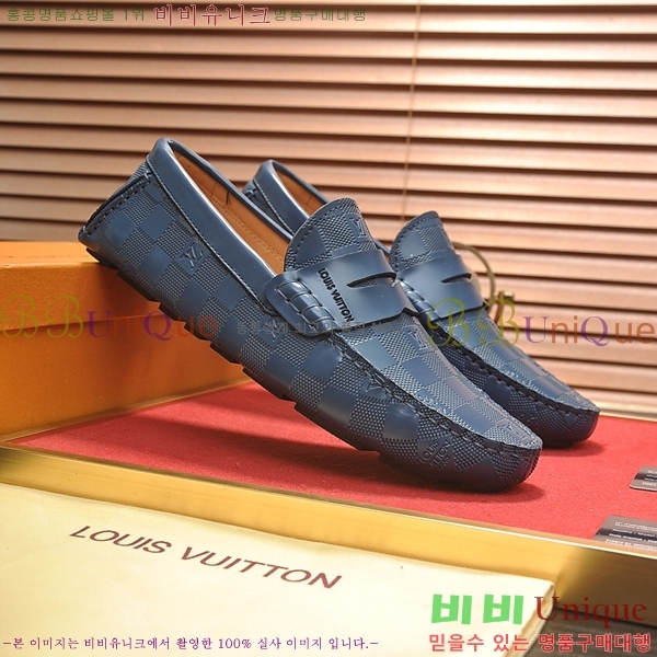  ̺  L7161628-25