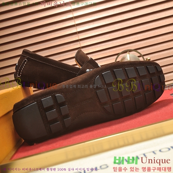  ̺  L7161628-17