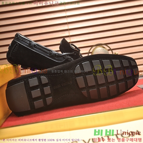  ̺  L7161628-36