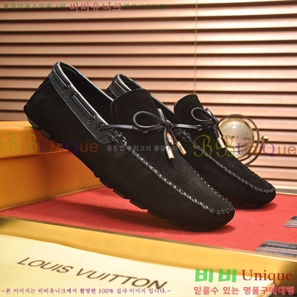  ̺  L7161628-36