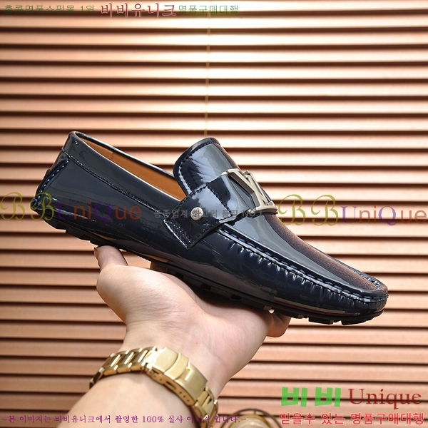  ̺  L7161628-39