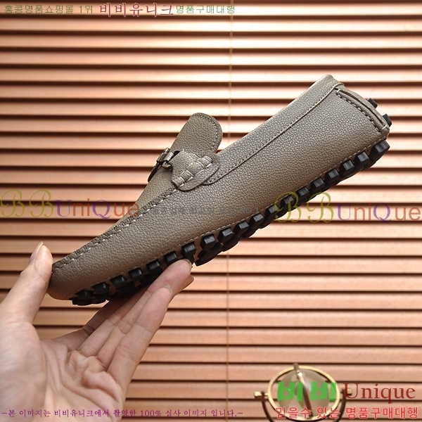  ̺  L7161628-7
