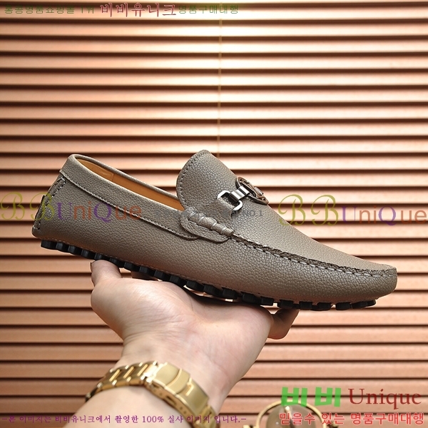  ̺  L7161628-7