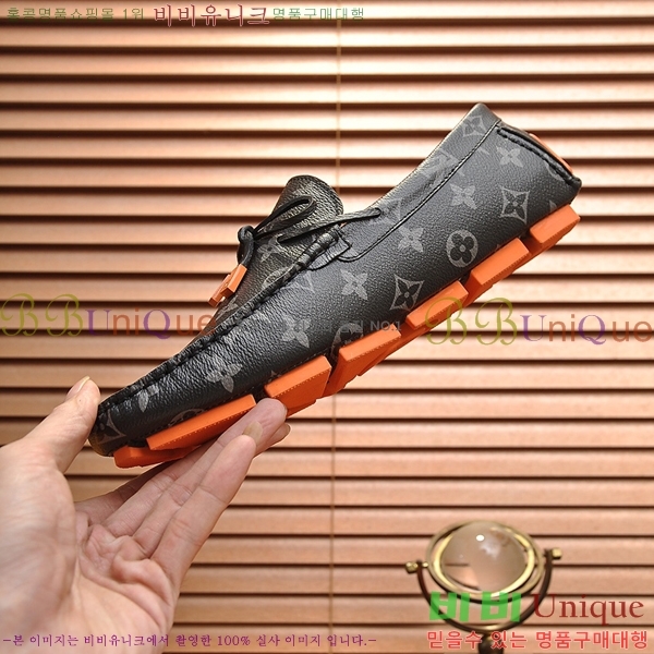  ̺  L7161628-3