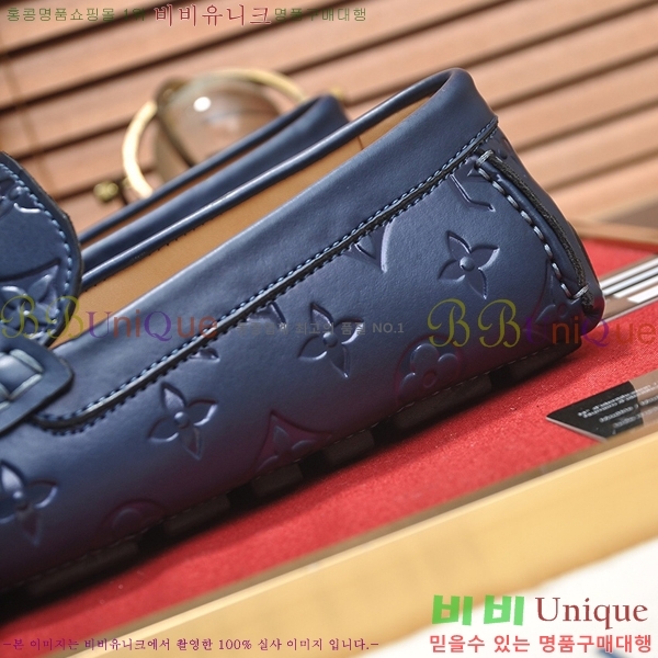  ̺  L7161628-27