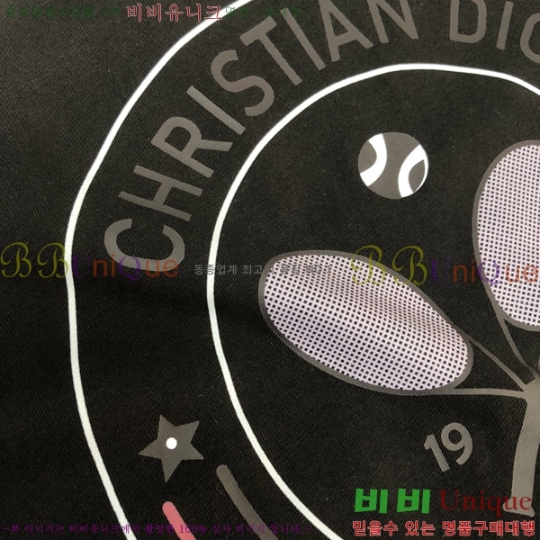    Ƽ D90763890-1