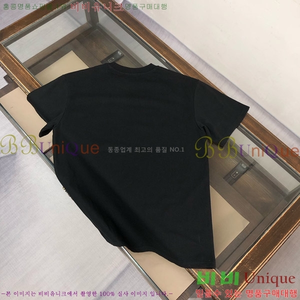   Ƽ D90763890-1