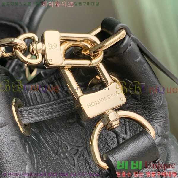 #̺    M25554-101