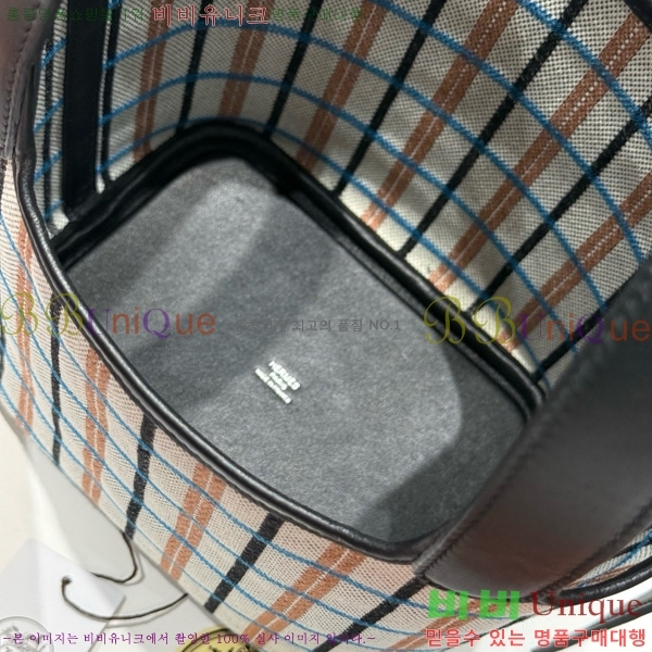 #޽ ź  18  HE152410-101