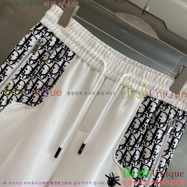   ݹ D2541228