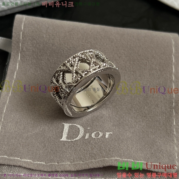   DOI131309-3