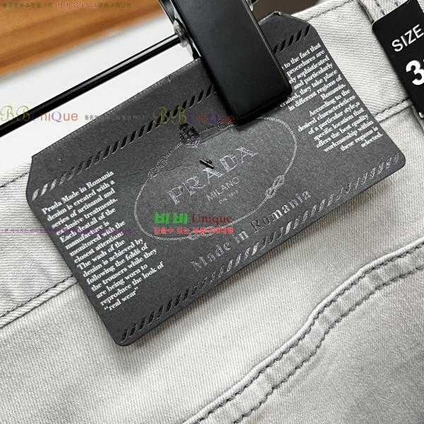   û 19P256418-2